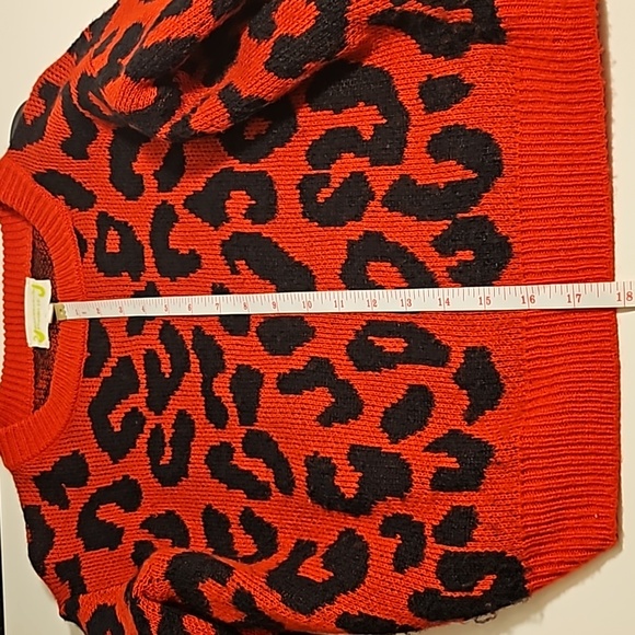 Yummy Red & Black Leopard Sweater XS - Picture 5 of 8